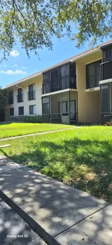 5835 Washington Street Hollywood FL 33023