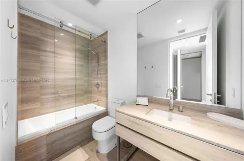 18975 E Collins Avenue Sunny Isles Beach FL 33160