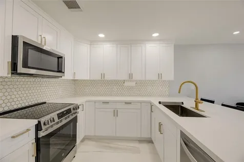 6073 Spring Isles Boulevard Lake Worth FL 33463