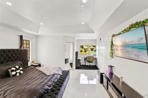 6073 Spring Isles Boulevard Lake Worth FL 33463