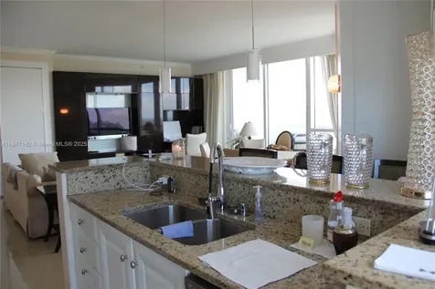 4401 Collins Avenue Miami Beach FL 33140