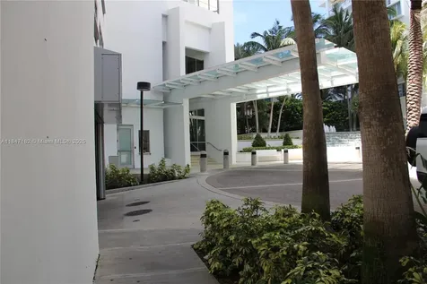 4401 Collins Avenue Miami Beach FL 33140