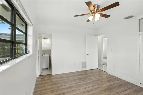 6424 Pierce Street Hollywood FL 33024