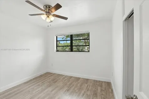 6424 Pierce Street Hollywood FL 33024