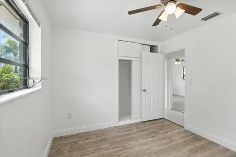6424 Pierce Street Hollywood FL 33024
