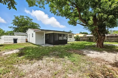 6424 Pierce Street Hollywood FL 33024