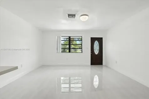 6424 Pierce Street Hollywood FL 33024