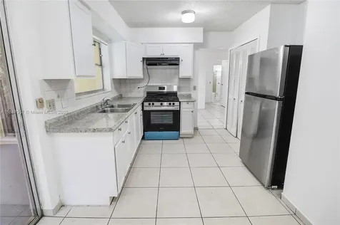 12020 NW 34th Place Sunrise FL 33323