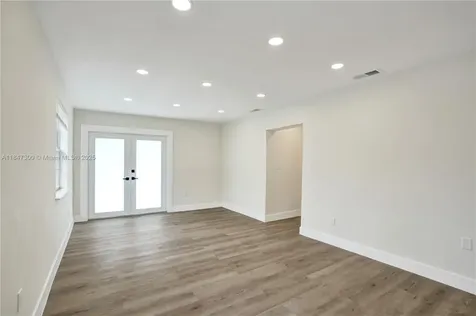 6220 NW 12th Court Sunrise FL 33313