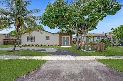 6220 NW 12th Court Sunrise FL 33313