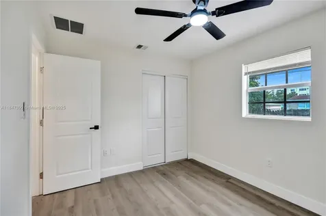 6220 NW 12th Court Sunrise FL 33313