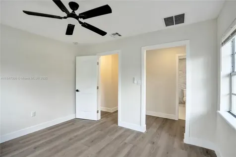 6220 NW 12th Court Sunrise FL 33313