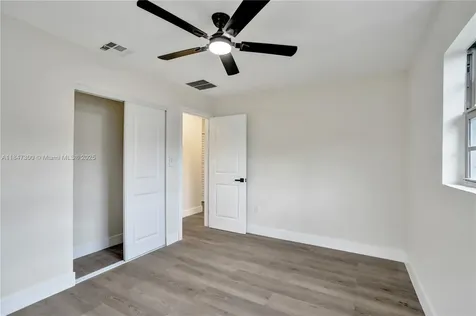 6220 NW 12th Court Sunrise FL 33313