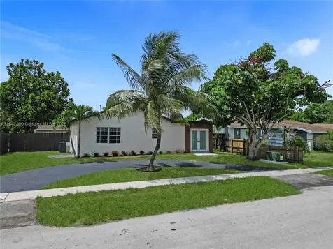 6220 NW 12th Court Sunrise FL 33313