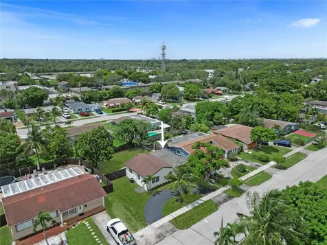 6220 NW 12th Court Sunrise FL 33313