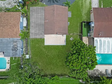 6220 NW 12th Court Sunrise FL 33313