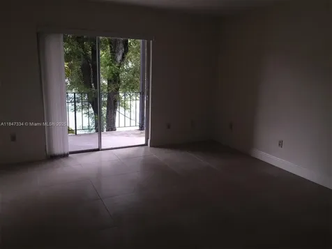 10740 N Kendall Drive Miami FL 33176