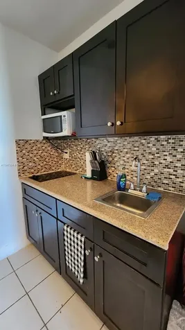 6345 Collins Avenue Miami Beach FL 33141