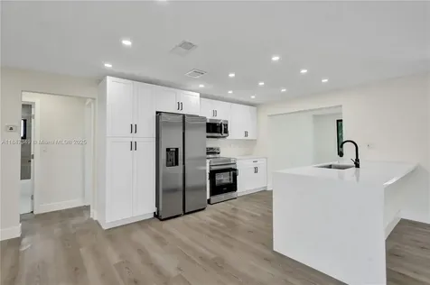 2180 NW 74th Avenue Sunrise FL 33313