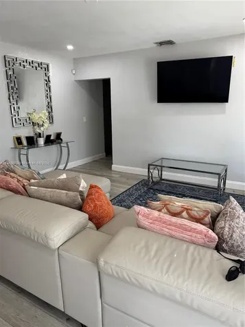281 NE 169th Street North Miami Beach FL 33162