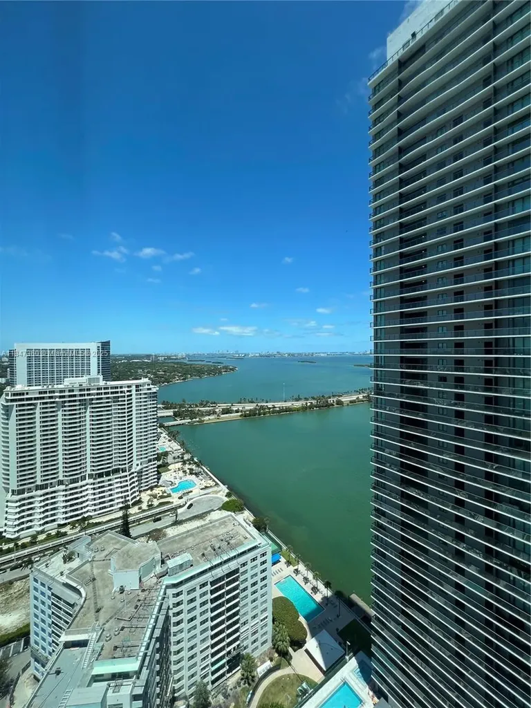 650 NE 32nd Street Miami FL 33137