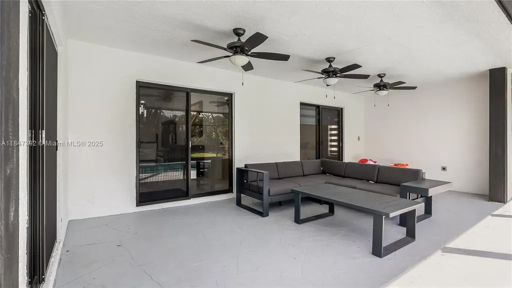 11396 NW 3rd Place Coral Springs FL 33071