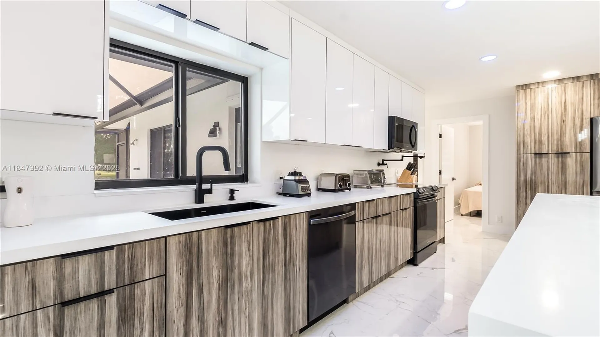 11396 NW 3rd Place Coral Springs FL 33071