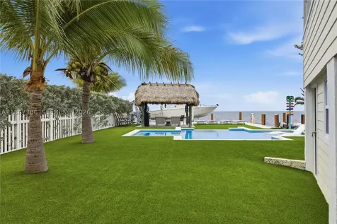 235 Tavernier Drive Key Largo FL 33070