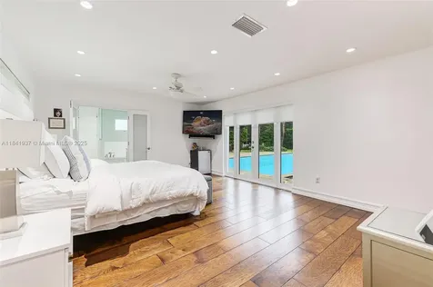 6840 N Cartee Road Palmetto Bay FL 33158