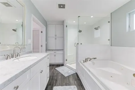 6840 N Cartee Road Palmetto Bay FL 33158