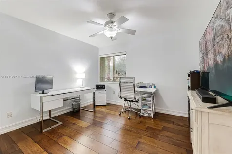 6840 N Cartee Road Palmetto Bay FL 33158
