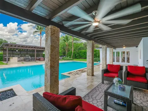 6840 N Cartee Road Palmetto Bay FL 33158