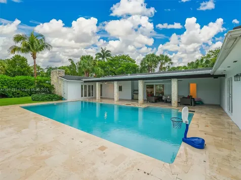 6840 N Cartee Road Palmetto Bay FL 33158