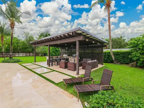 6840 N Cartee Road Palmetto Bay FL 33158