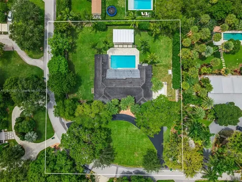 6840 N Cartee Road Palmetto Bay FL 33158