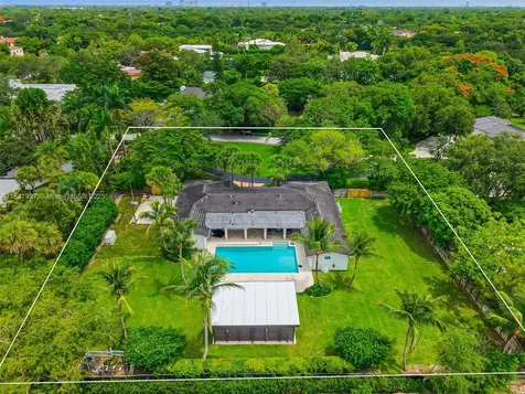 6840 N Cartee Road Palmetto Bay FL 33158