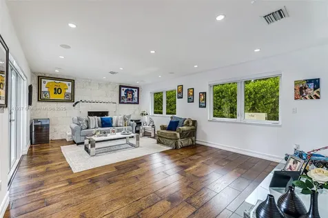 6840 N Cartee Road Palmetto Bay FL 33158