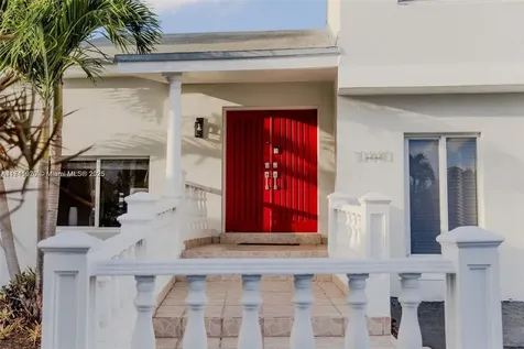 11441 SW 33rd Lane Miami FL 33165