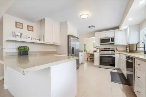 11441 SW 33rd Lane Miami FL 33165