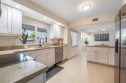 11441 SW 33rd Lane Miami FL 33165