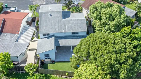 11441 SW 33rd Lane Miami FL 33165