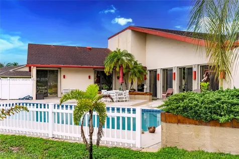 108 Paseo Court Royal Palm Beach FL 33411