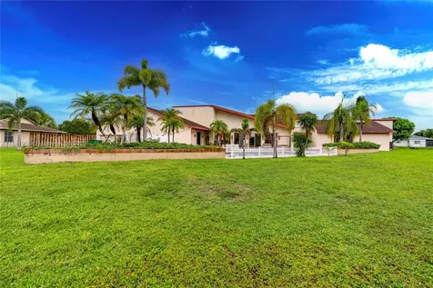 108 Paseo Court Royal Palm Beach FL 33411