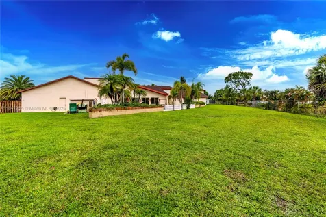 108 Paseo Court Royal Palm Beach FL 33411