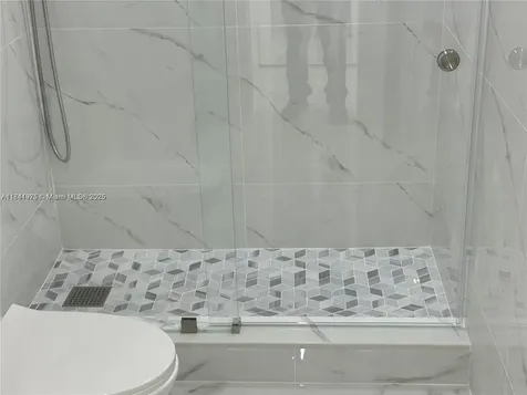 18031 Biscayne Boulevard Aventura FL 33160