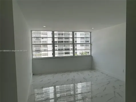 18031 Biscayne Boulevard Aventura FL 33160