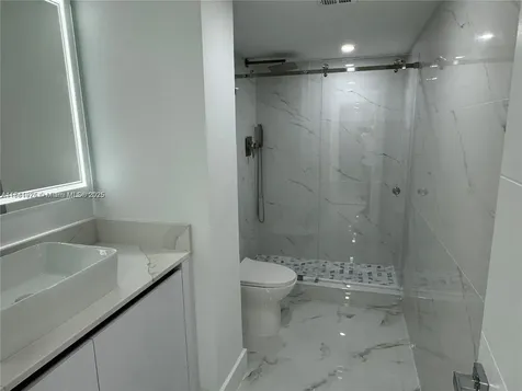 18031 Biscayne Boulevard Aventura FL 33160