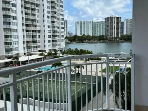 18031 Biscayne Boulevard Aventura FL 33160