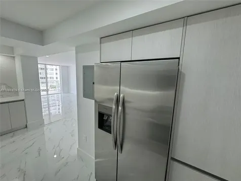18031 Biscayne Boulevard Aventura FL 33160