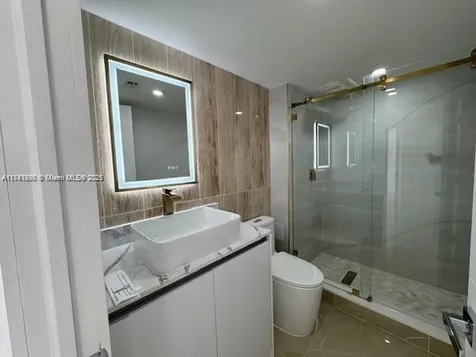 18071 Biscayne Boulevard Aventura FL 33160